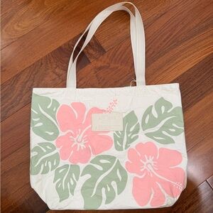 ALOHA Collection Reversible Tote / Big Hibiscus - Melon + Sage